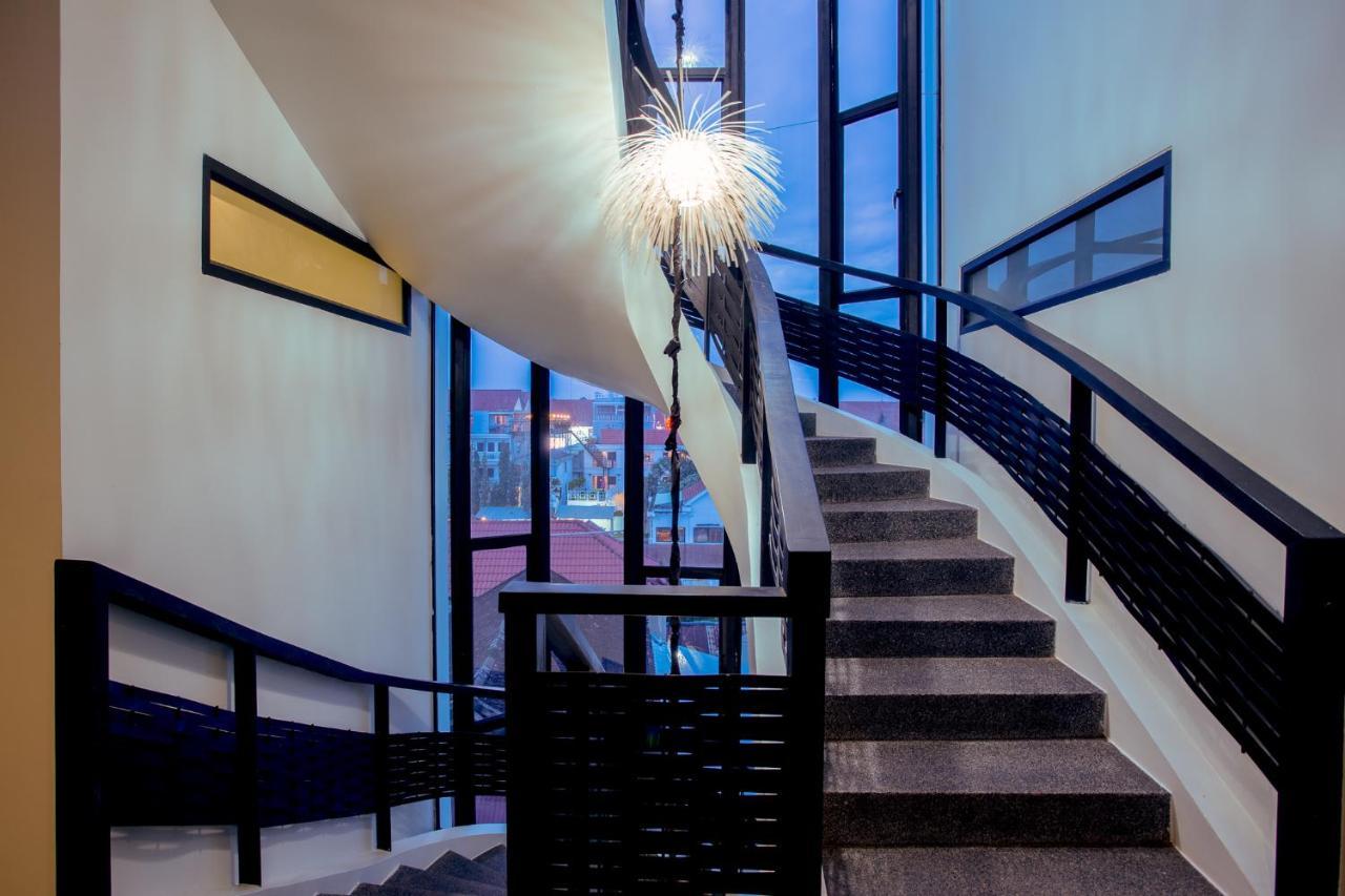 Monthara Angkor Residence Siem Reap Exterior foto